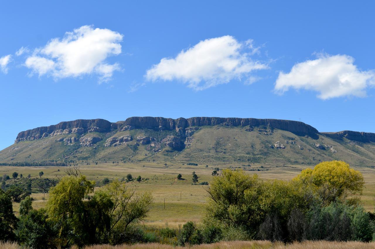 Village Lodge Harrismith Exteriör bild